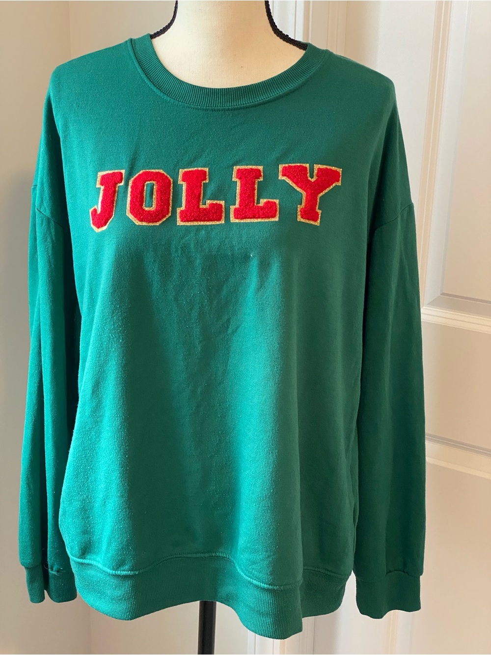 Philosophy green sweatshirt red embroidered letters "JOLLY" Large